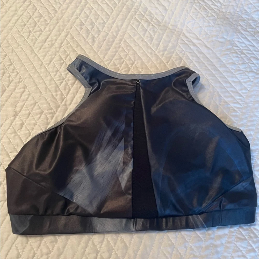 NUX Active Black CANYON HEIGHTS Fitness Sports BRA Womens Size MEDIUM NEW.